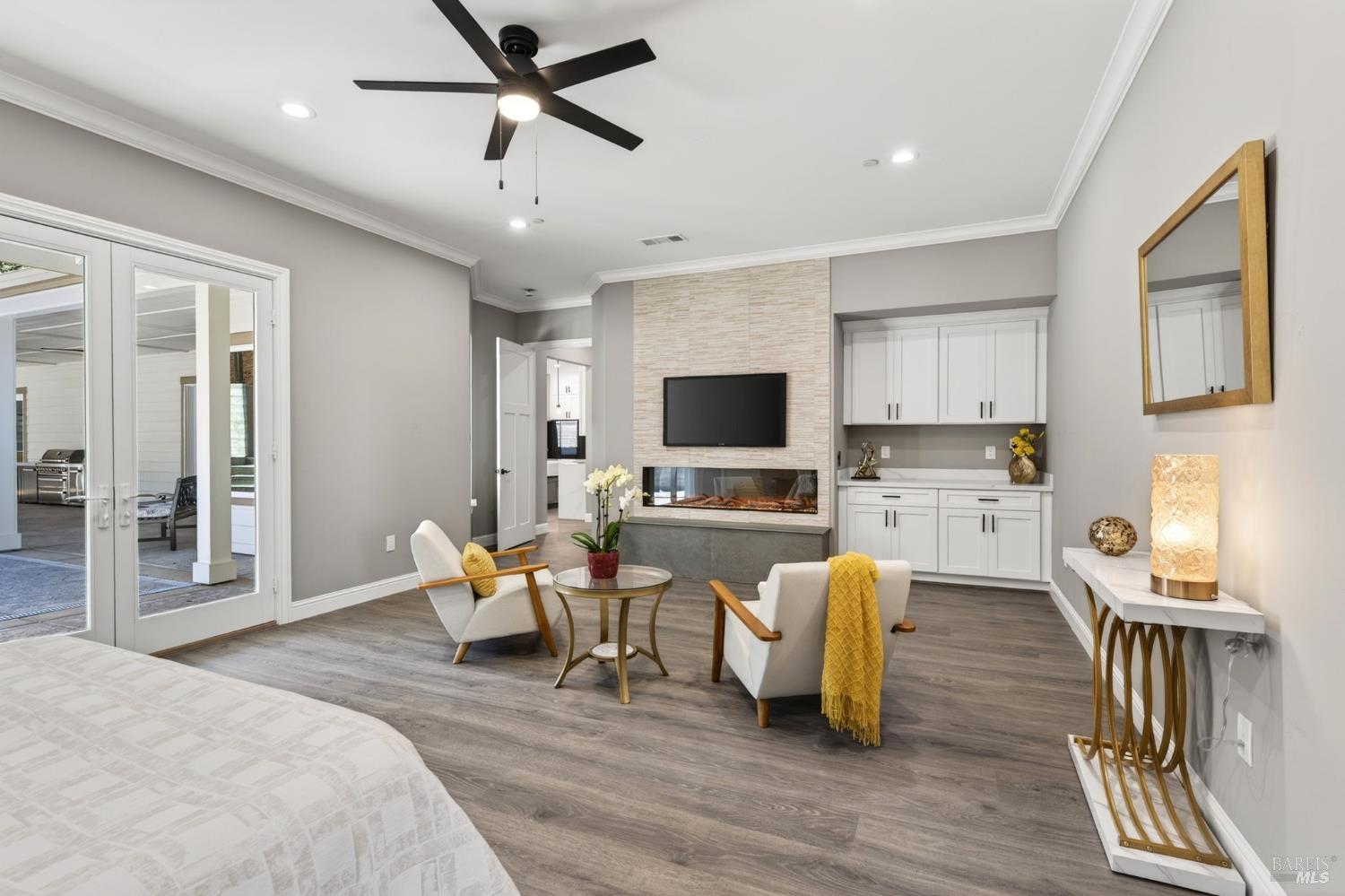 3817 Moss Hollow Court