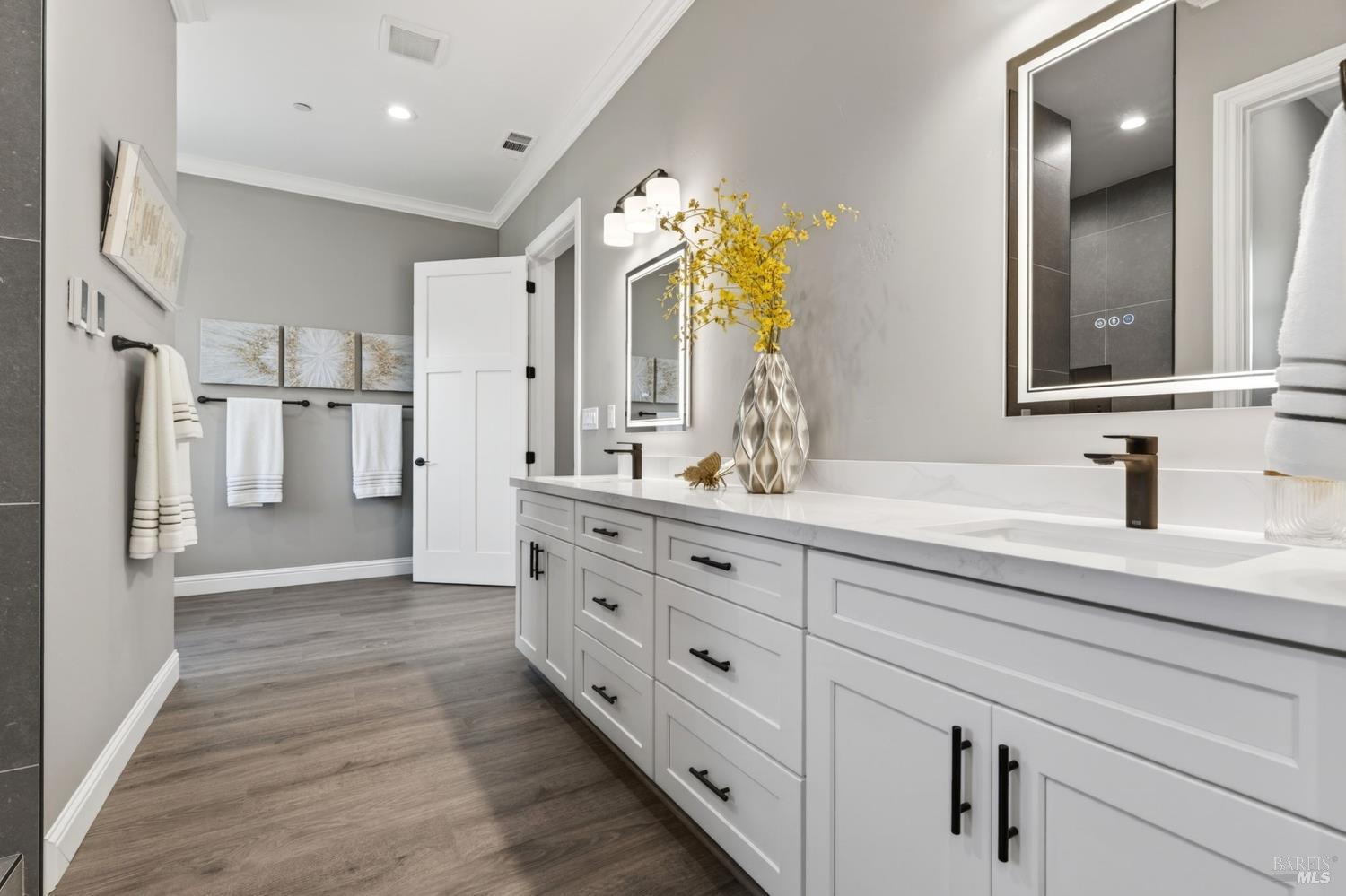 3817 Moss Hollow Court