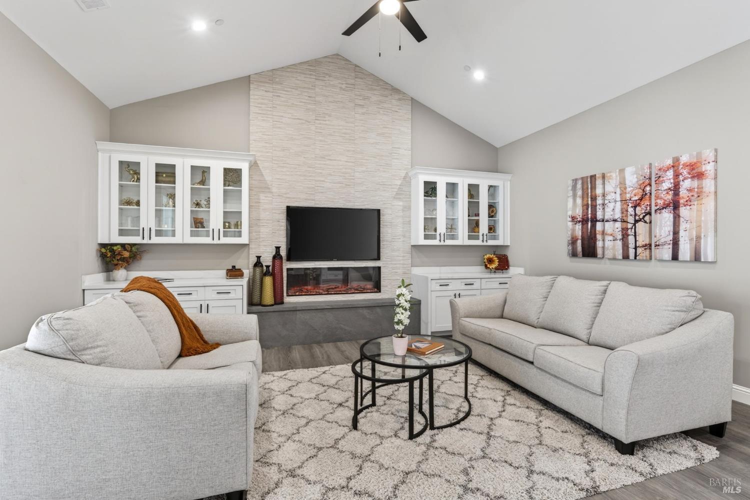 3817 Moss Hollow Court