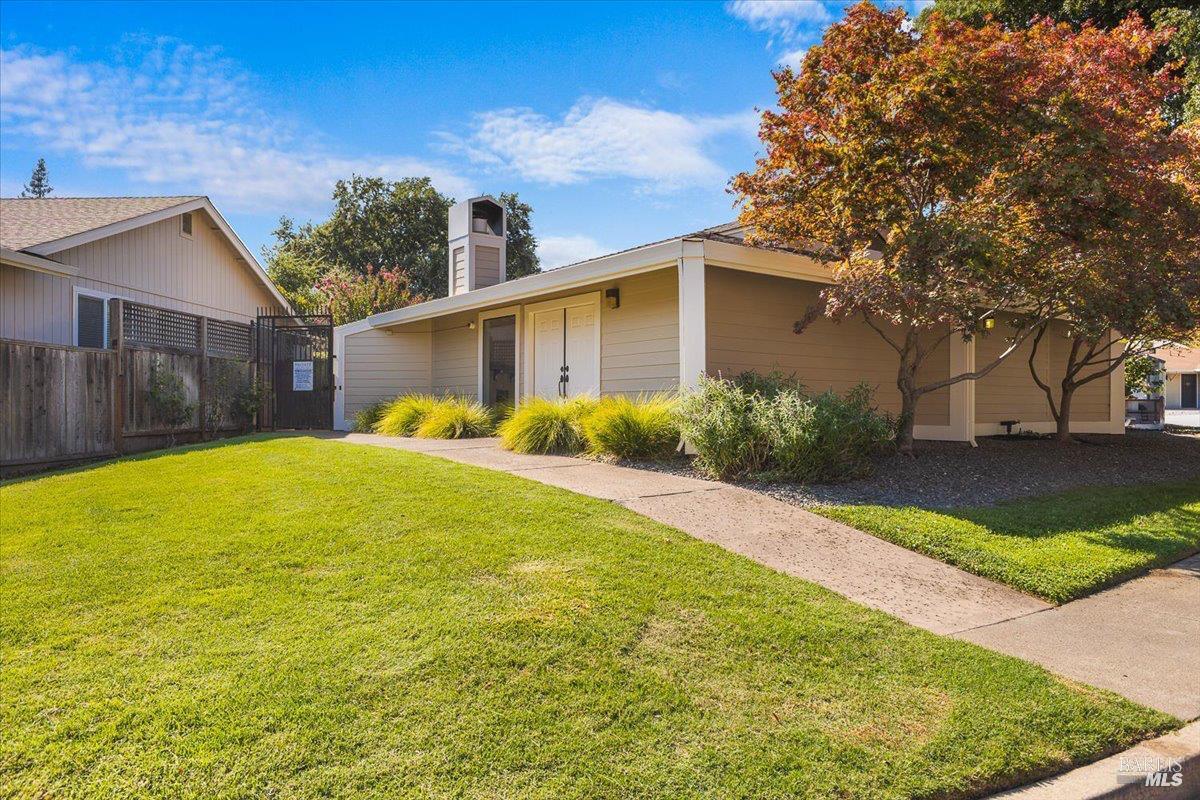 360 Raven Court
