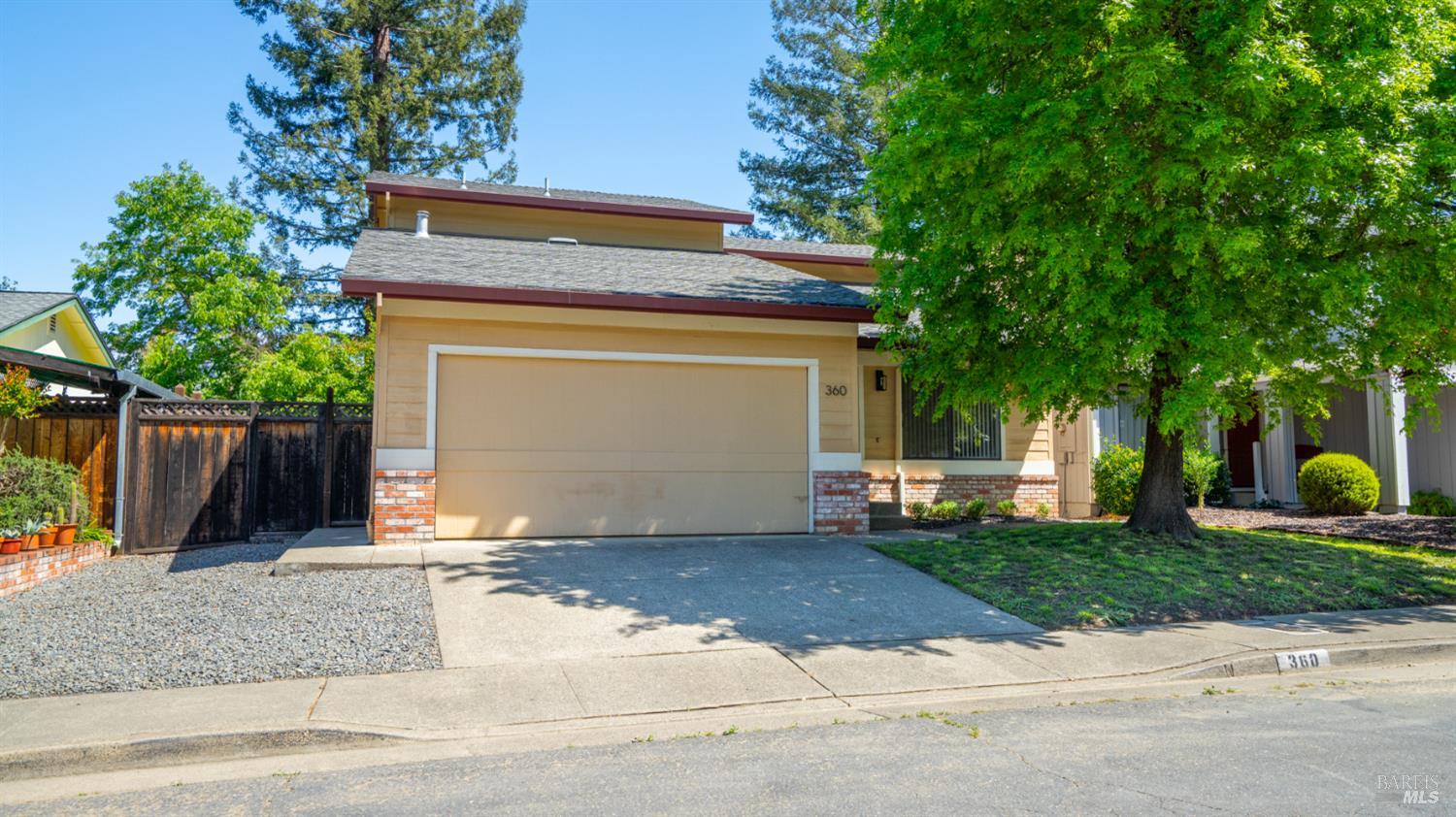 360 Raven Court