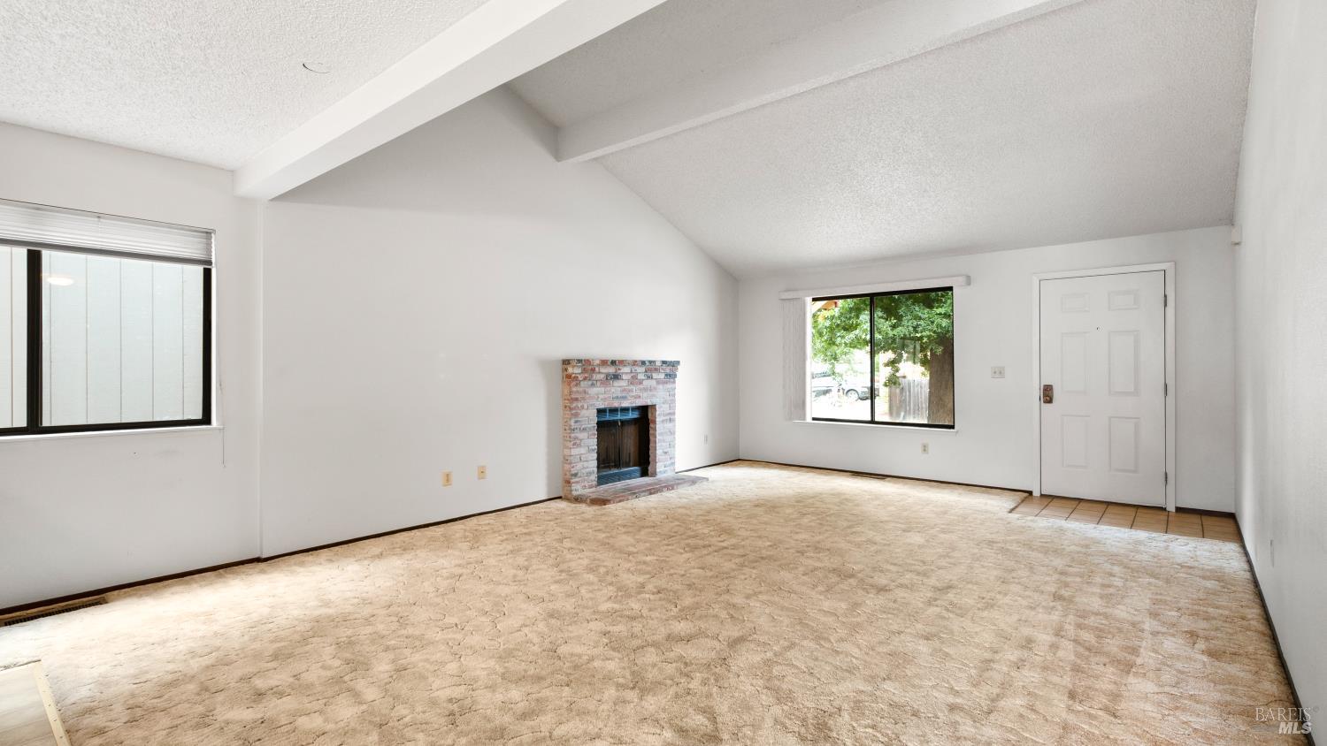 360 Raven Court