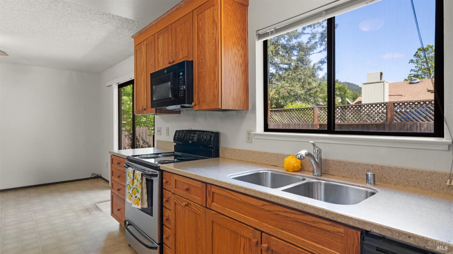 360 Raven Court