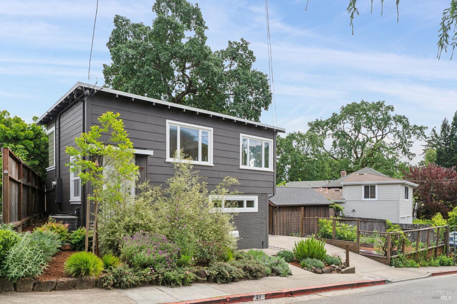 27 Sierra Avenue