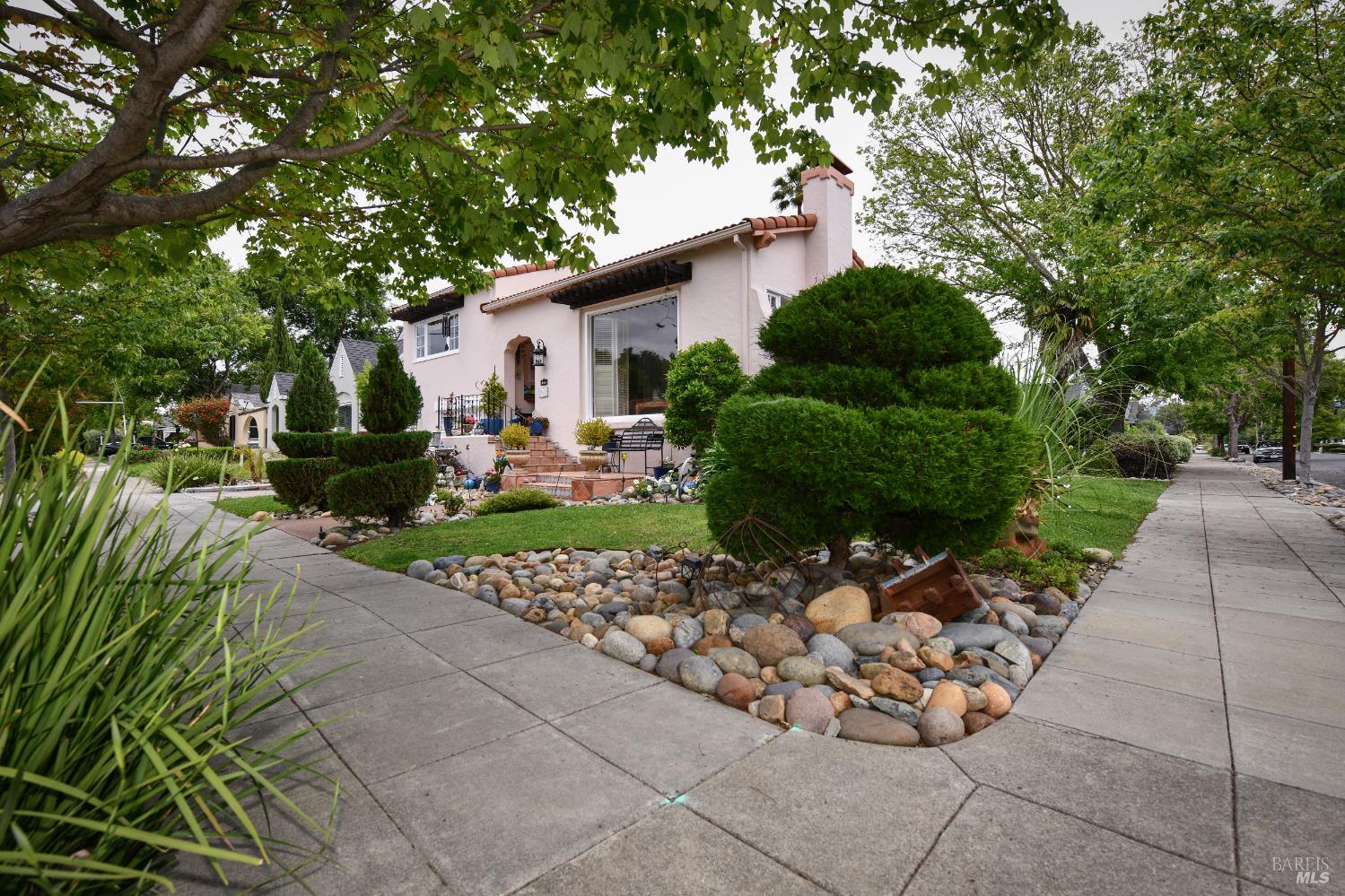 404 Montgomery Street