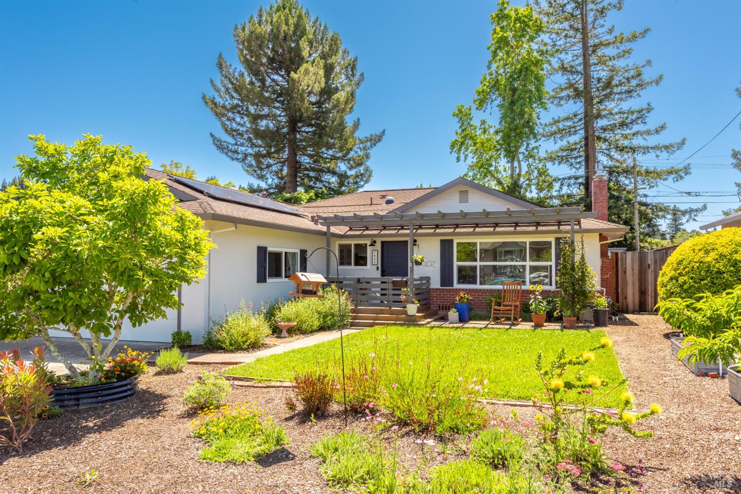 7925 Juanita Court