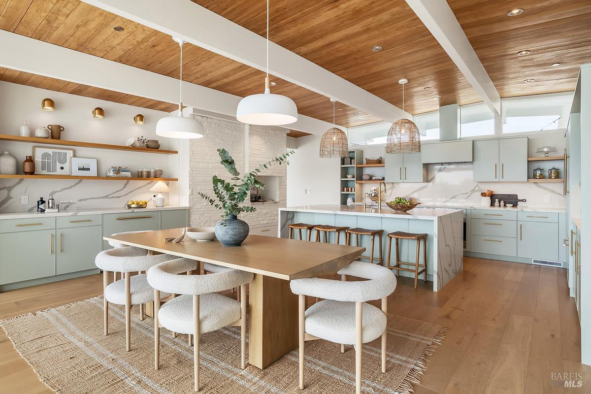 122 Altura Way