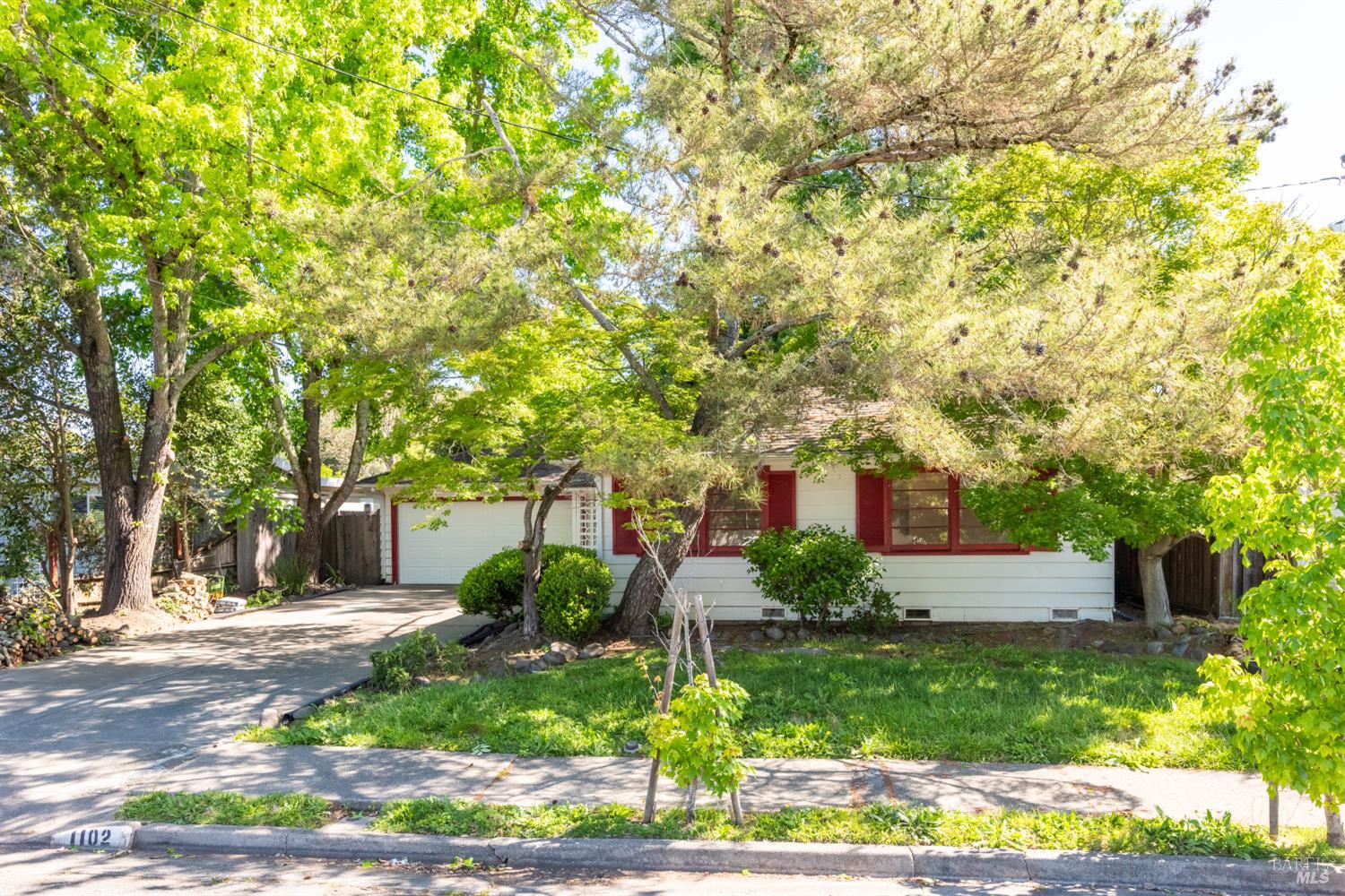 1102 Michigan Drive