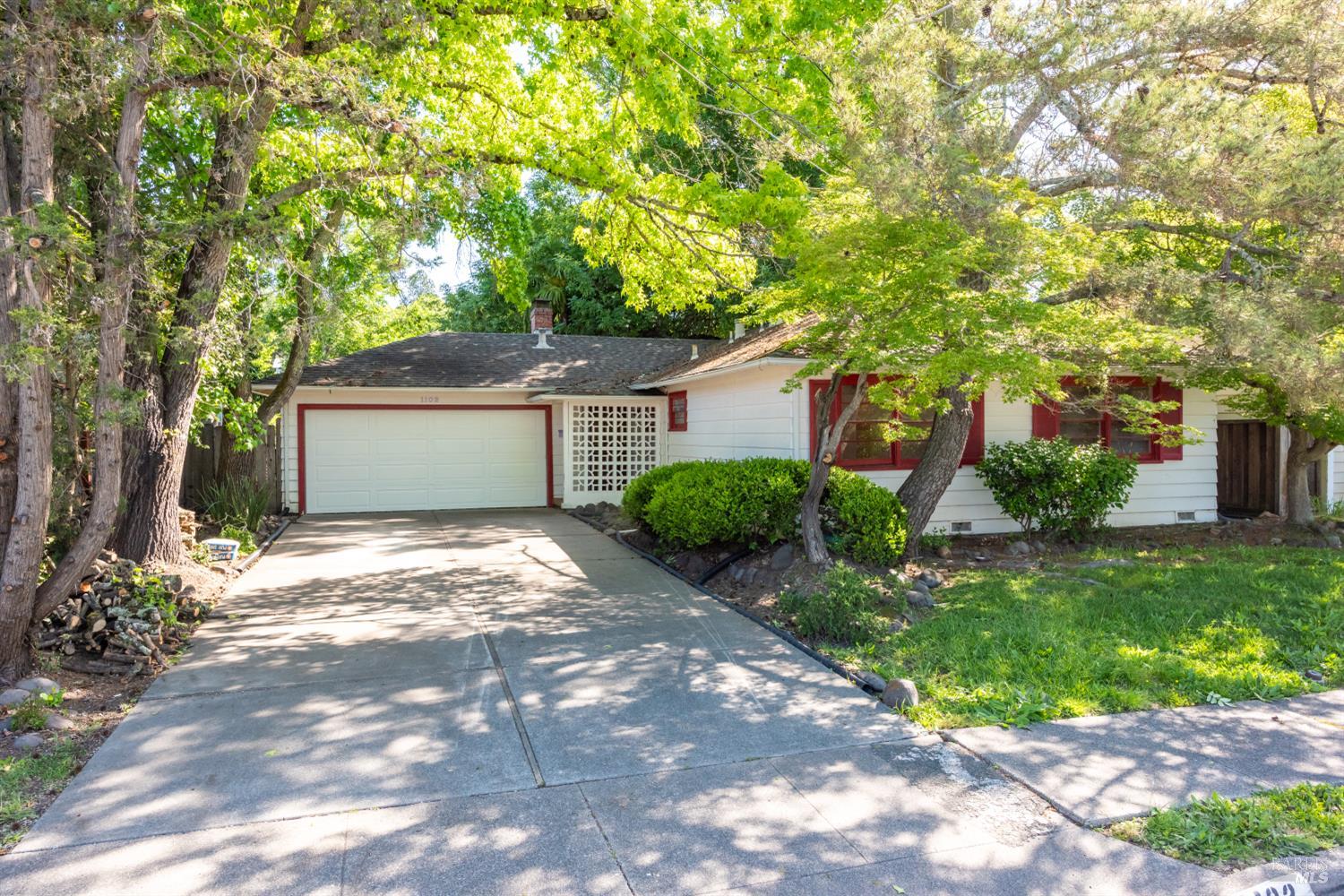 1102 Michigan Drive