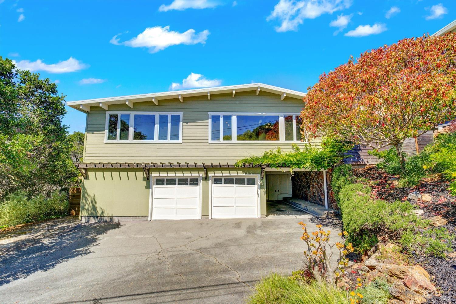 52 Dorian Way
