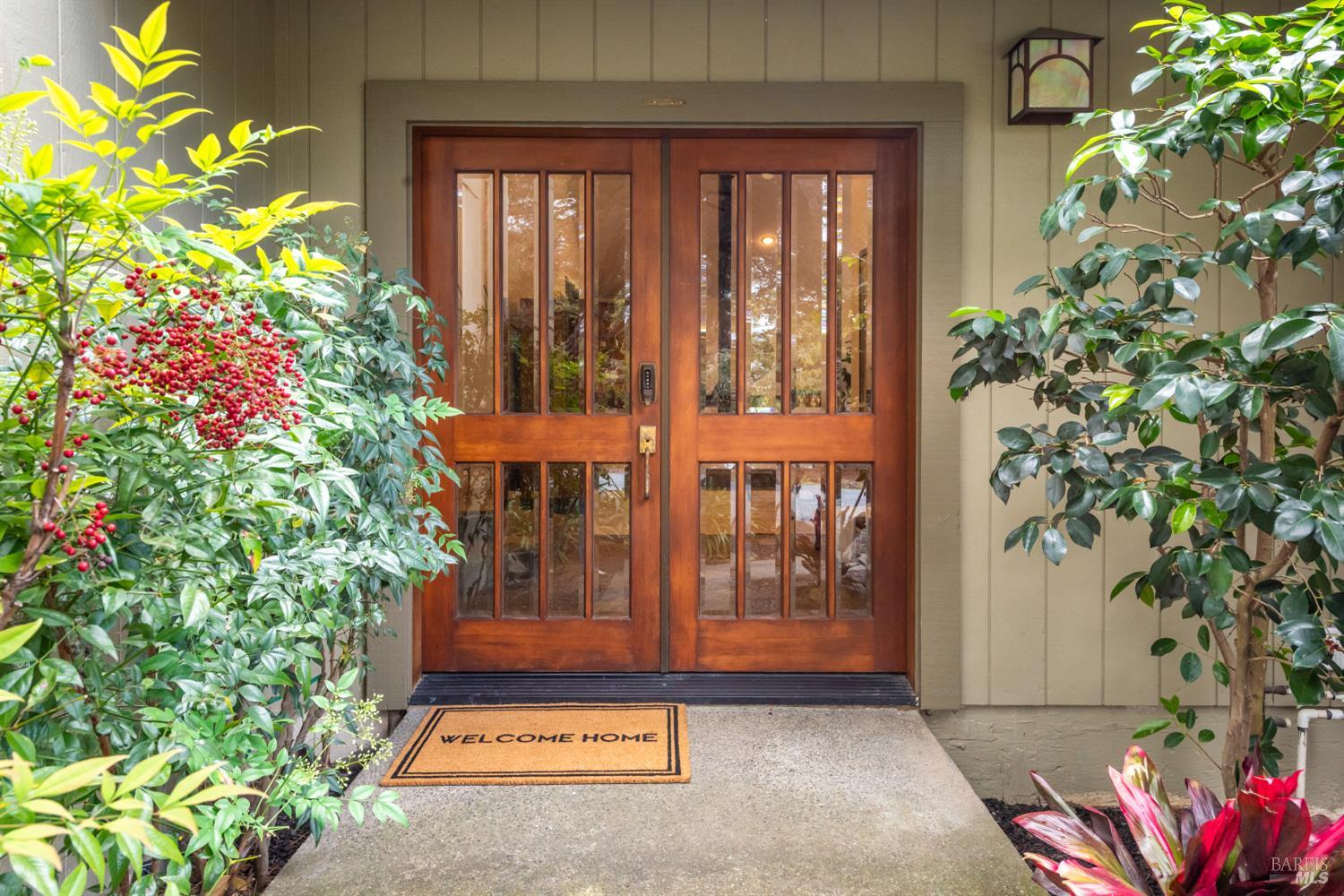 1084 Red Tail Road