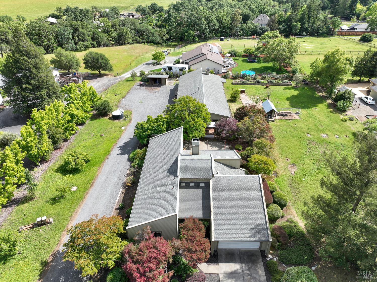 1084 Red Tail Road