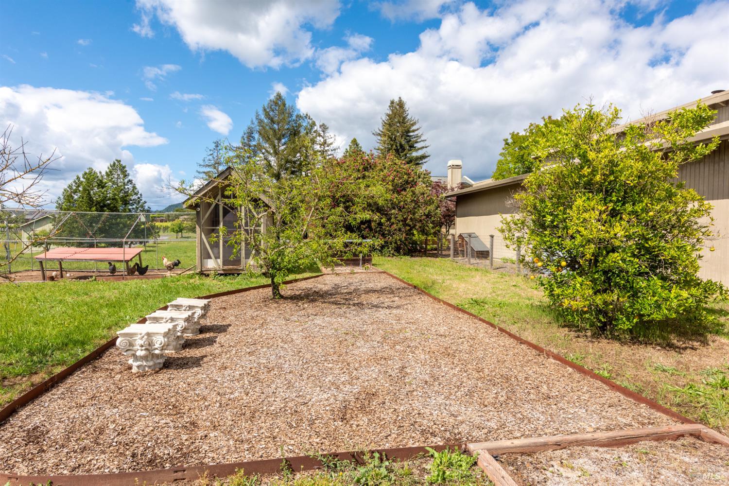 1084 Red Tail Road