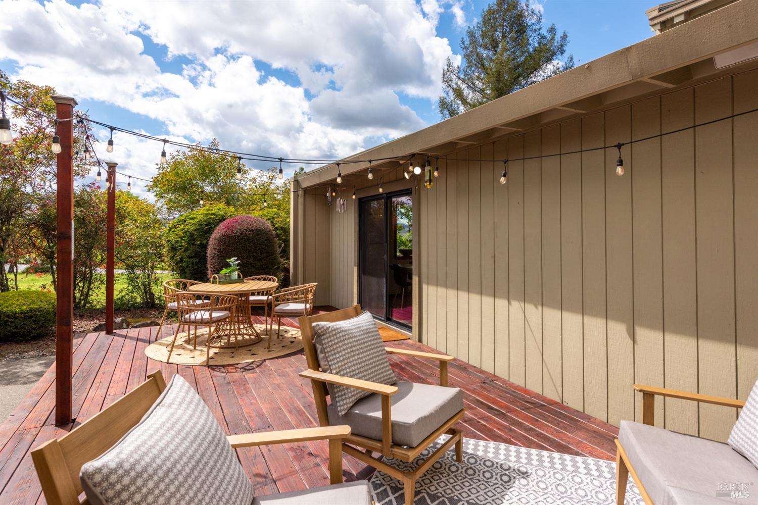 1084 Red Tail Road