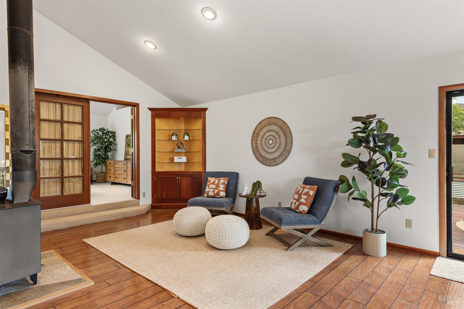 1084 Red Tail Road