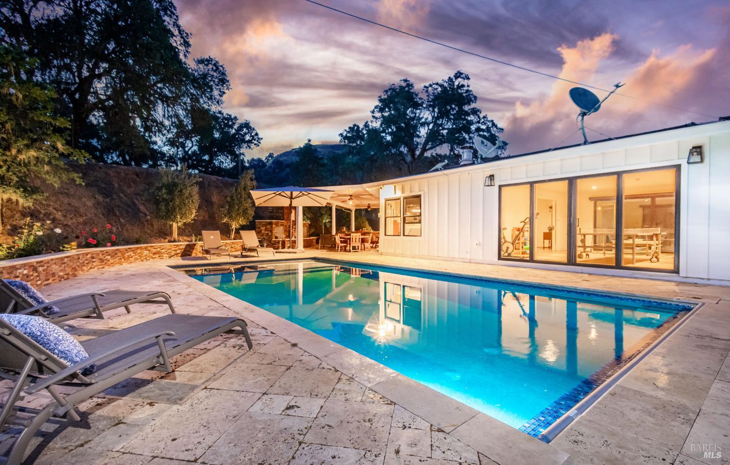 1610 Capell Valley Road