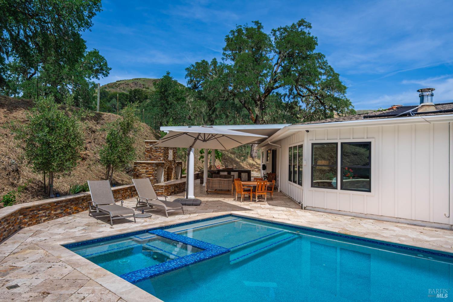 1610 Capell Valley Road