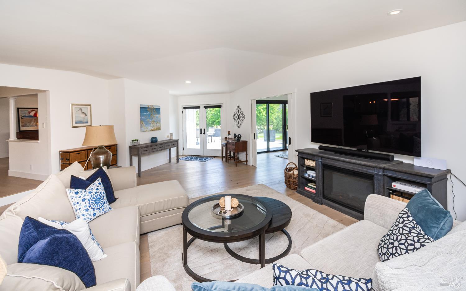 1610 Capell Valley Road