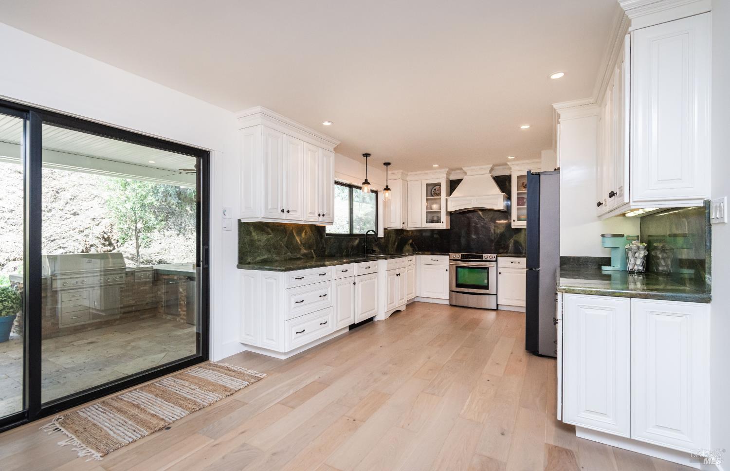 1610 Capell Valley Road