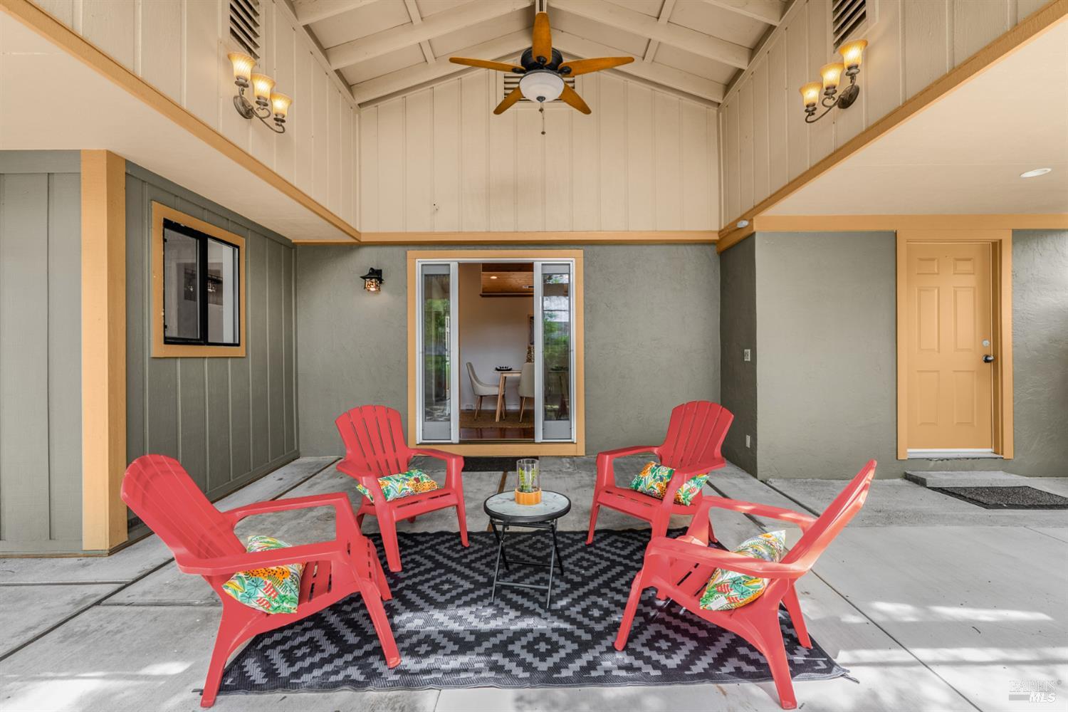 321 Arroyo Way