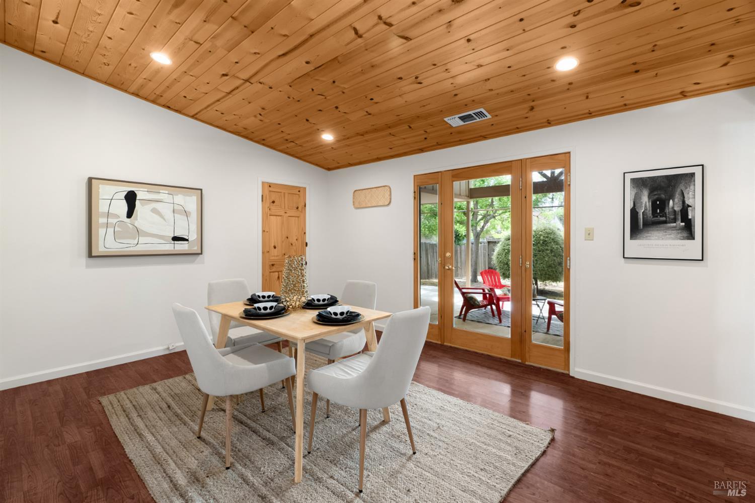 321 Arroyo Way
