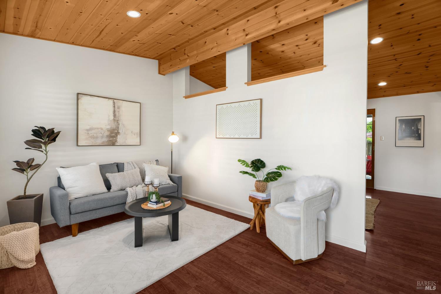 321 Arroyo Way