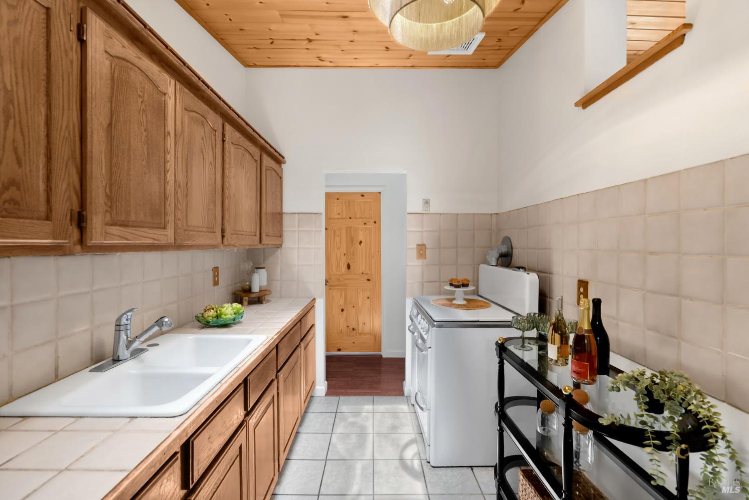 321 Arroyo Way
