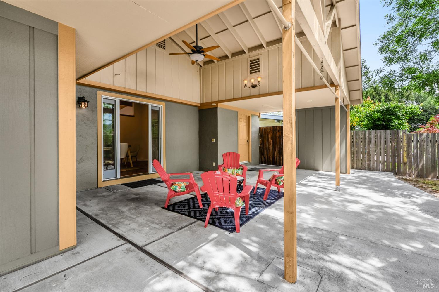 321 Arroyo Way
