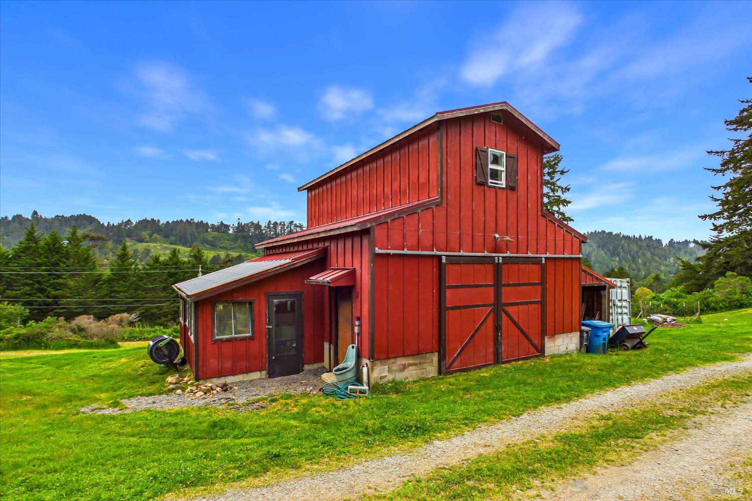 6483 Rohnerville Road