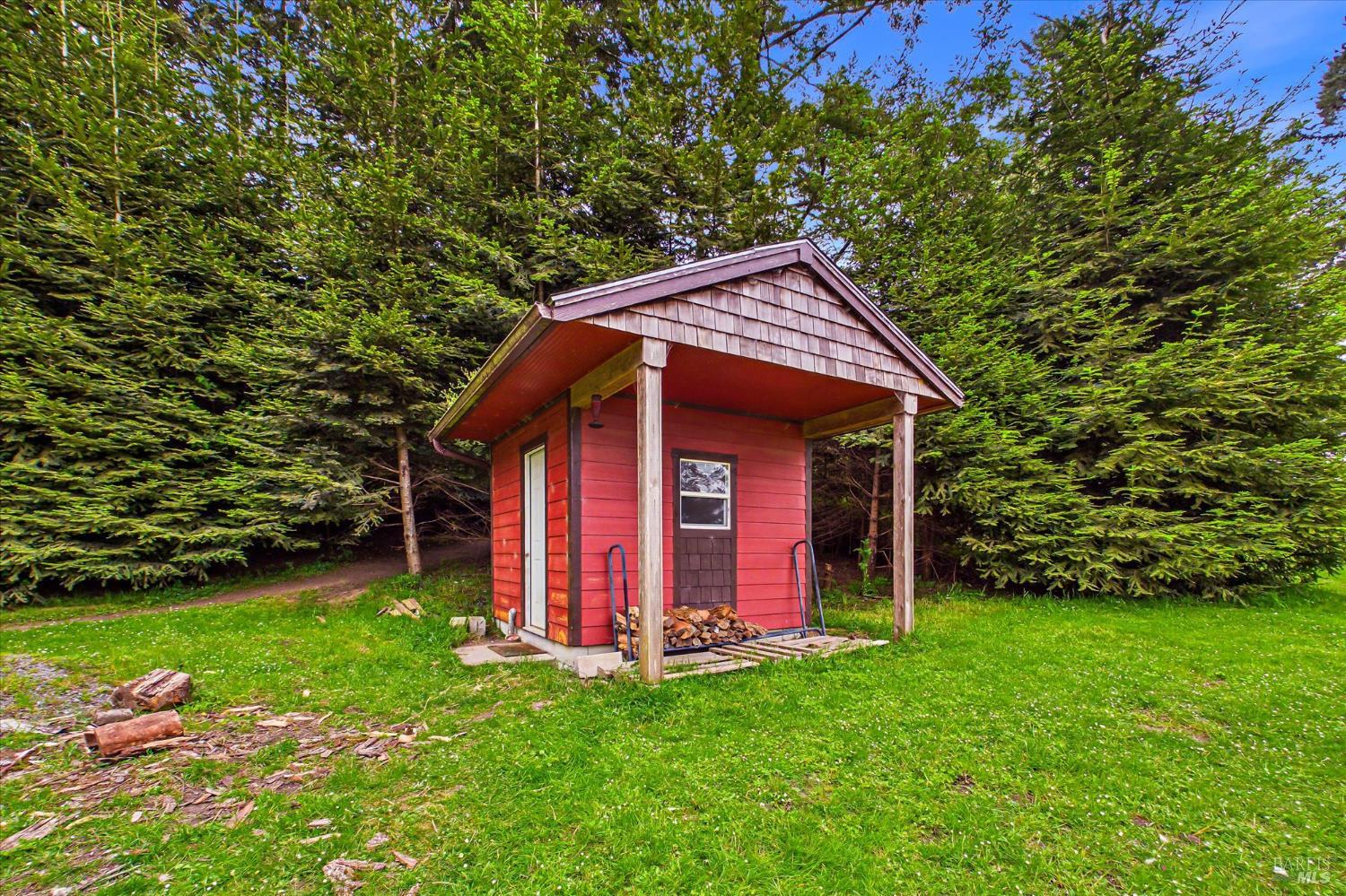 6483 Rohnerville Road