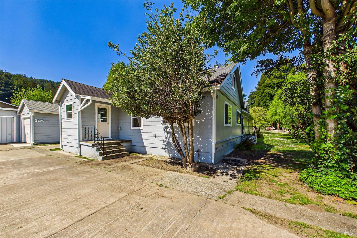 305 Belleview Avenue