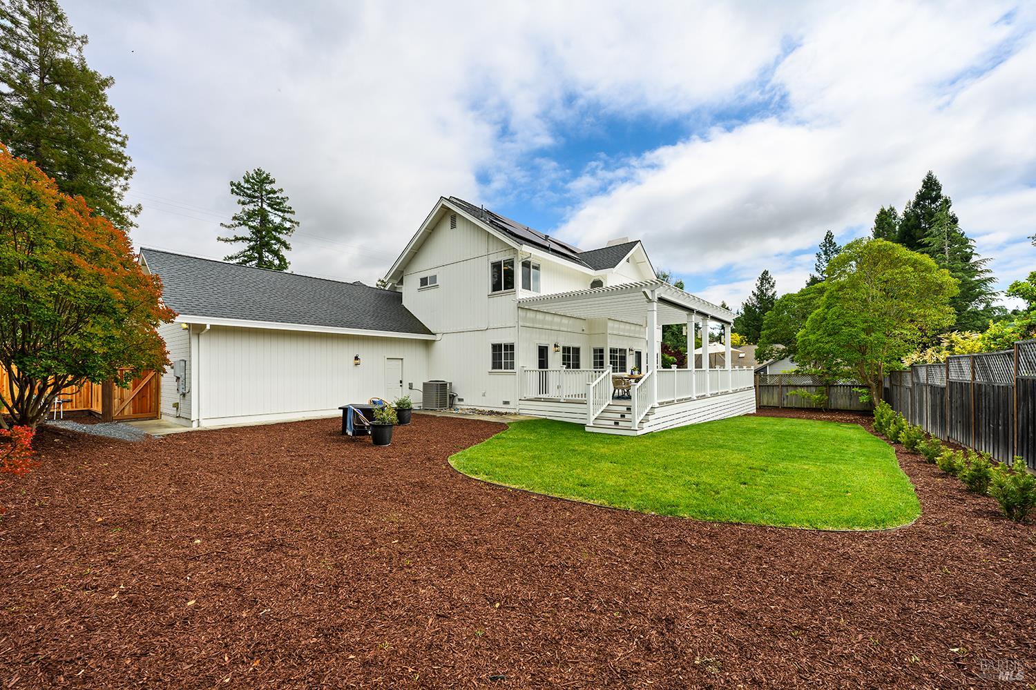 1136 Mcfarlane Avenue