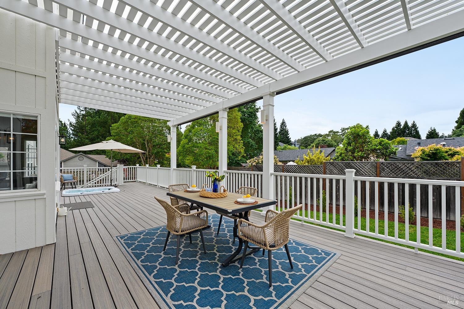 1136 Mcfarlane Avenue