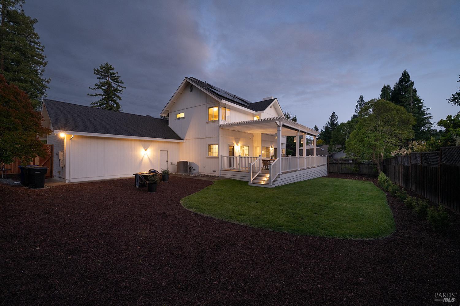1136 Mcfarlane Avenue