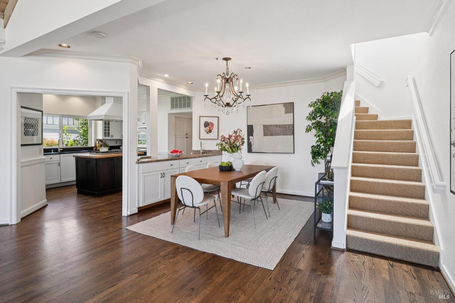 39 Creek View Circle