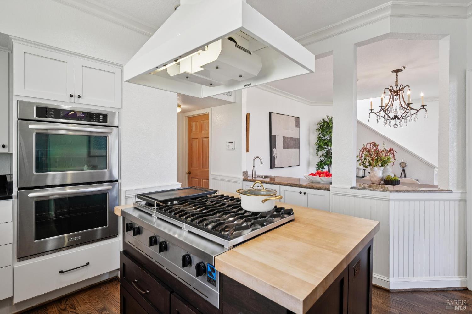 39 Creek View Circle