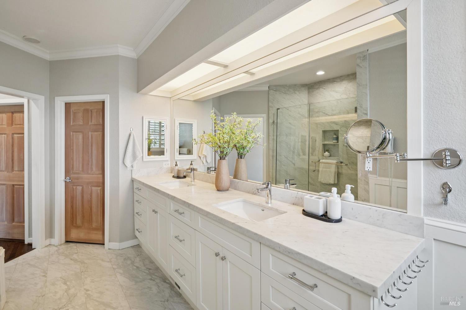 39 Creek View Circle