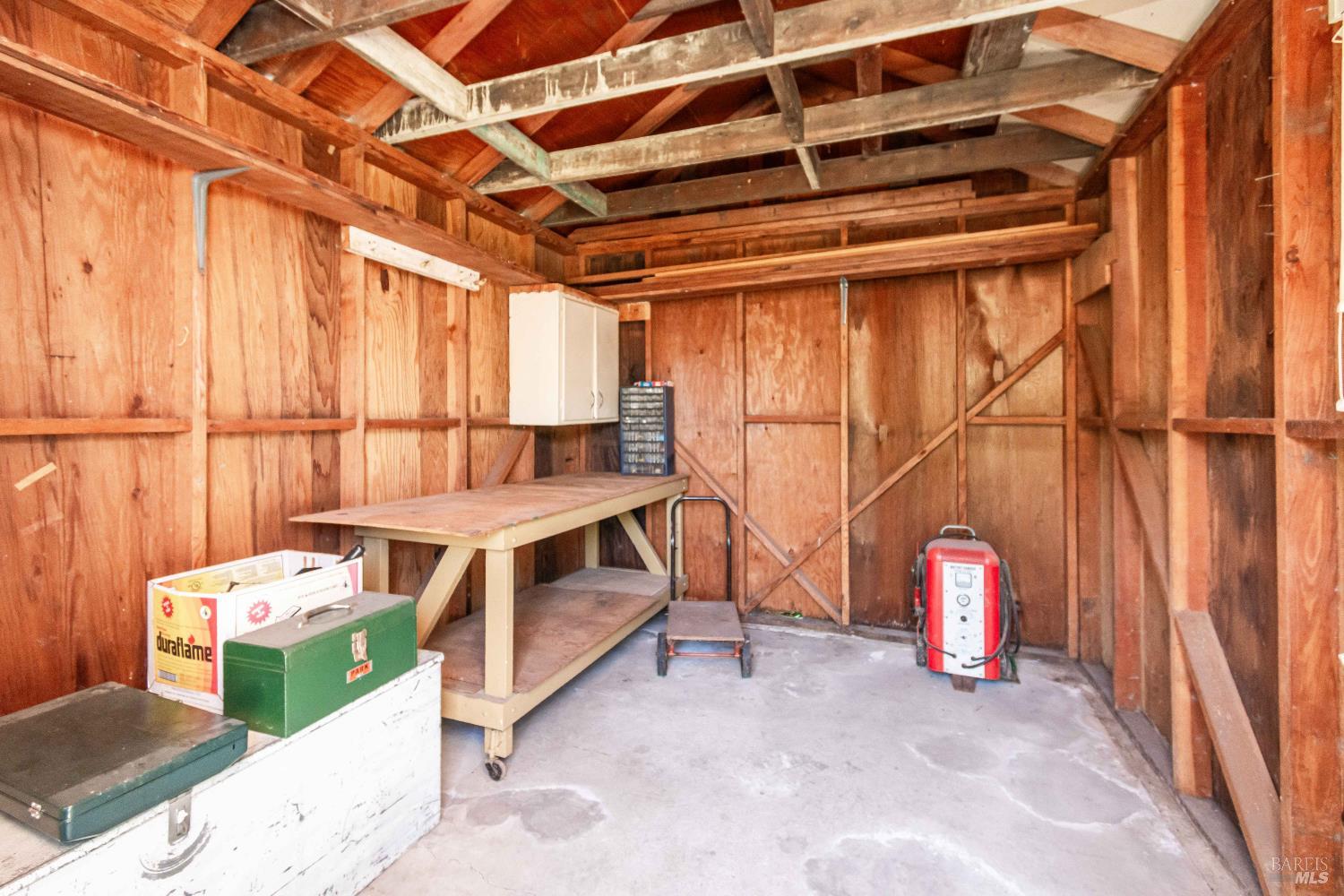 2047 Kathleen Drive