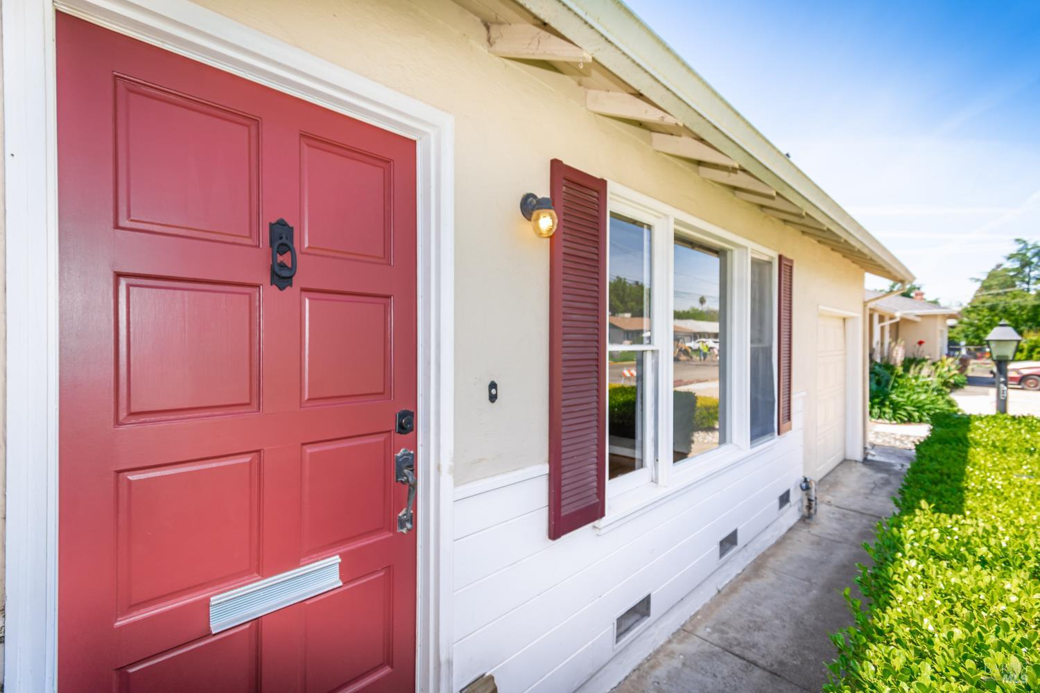 2047 Kathleen Drive