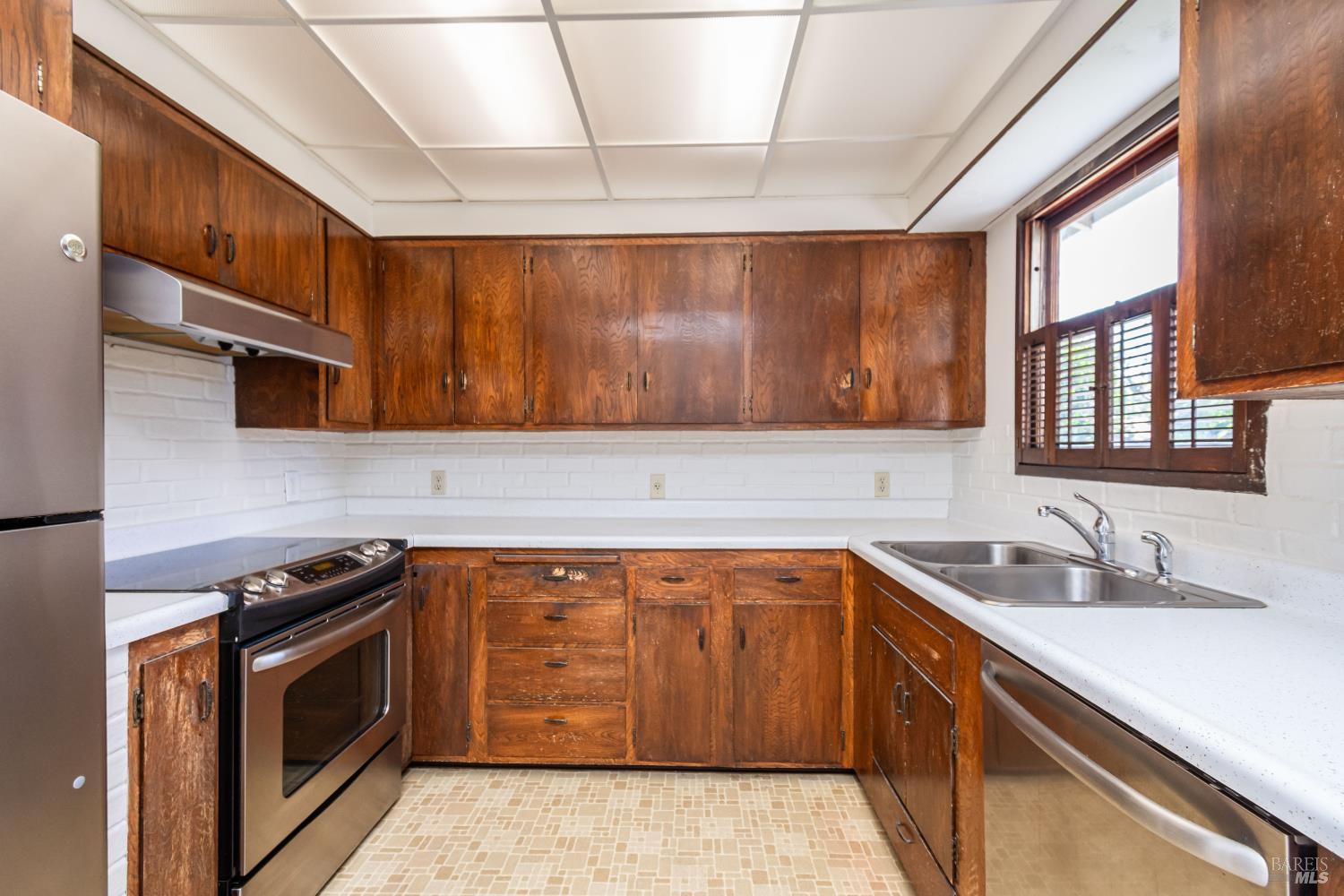 2047 Kathleen Drive