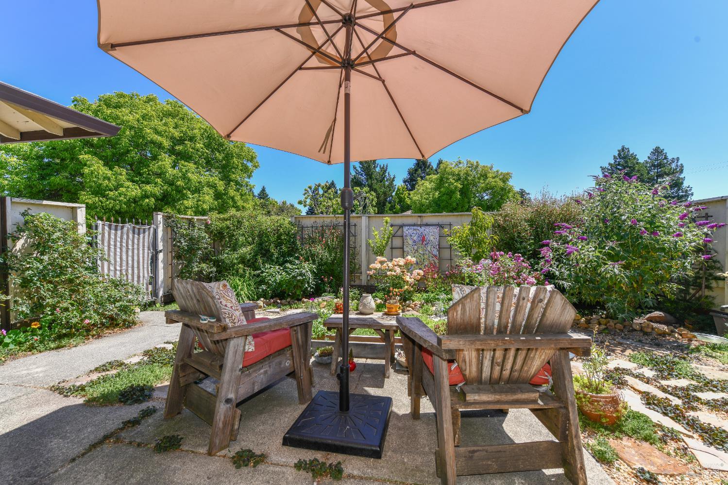 1907 Genoa Place