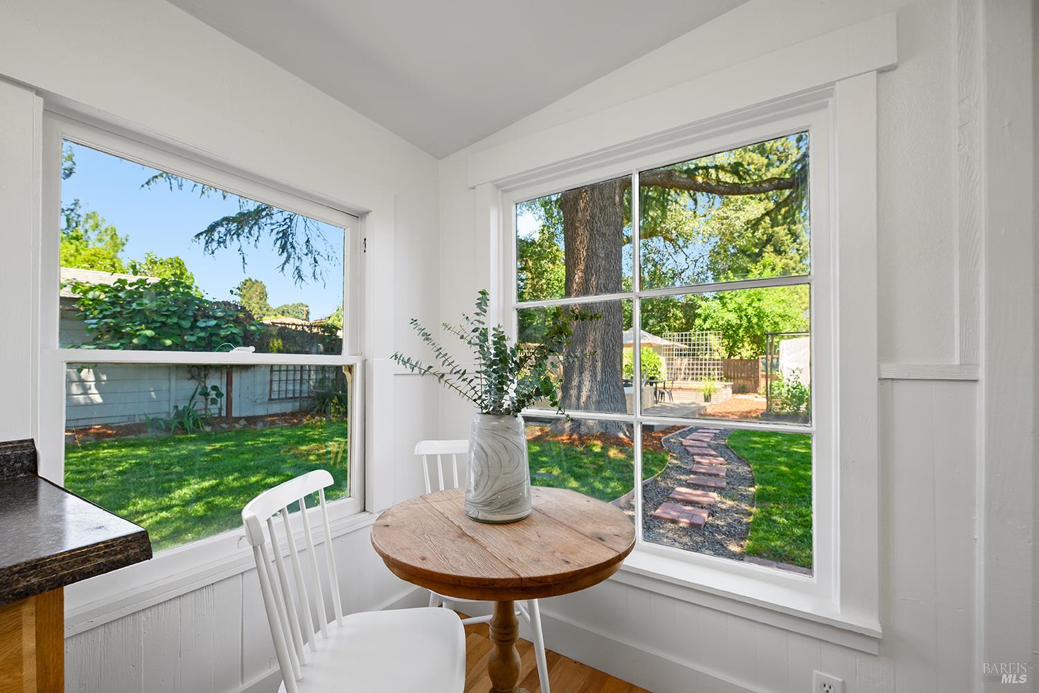 225 Dutton Avenue