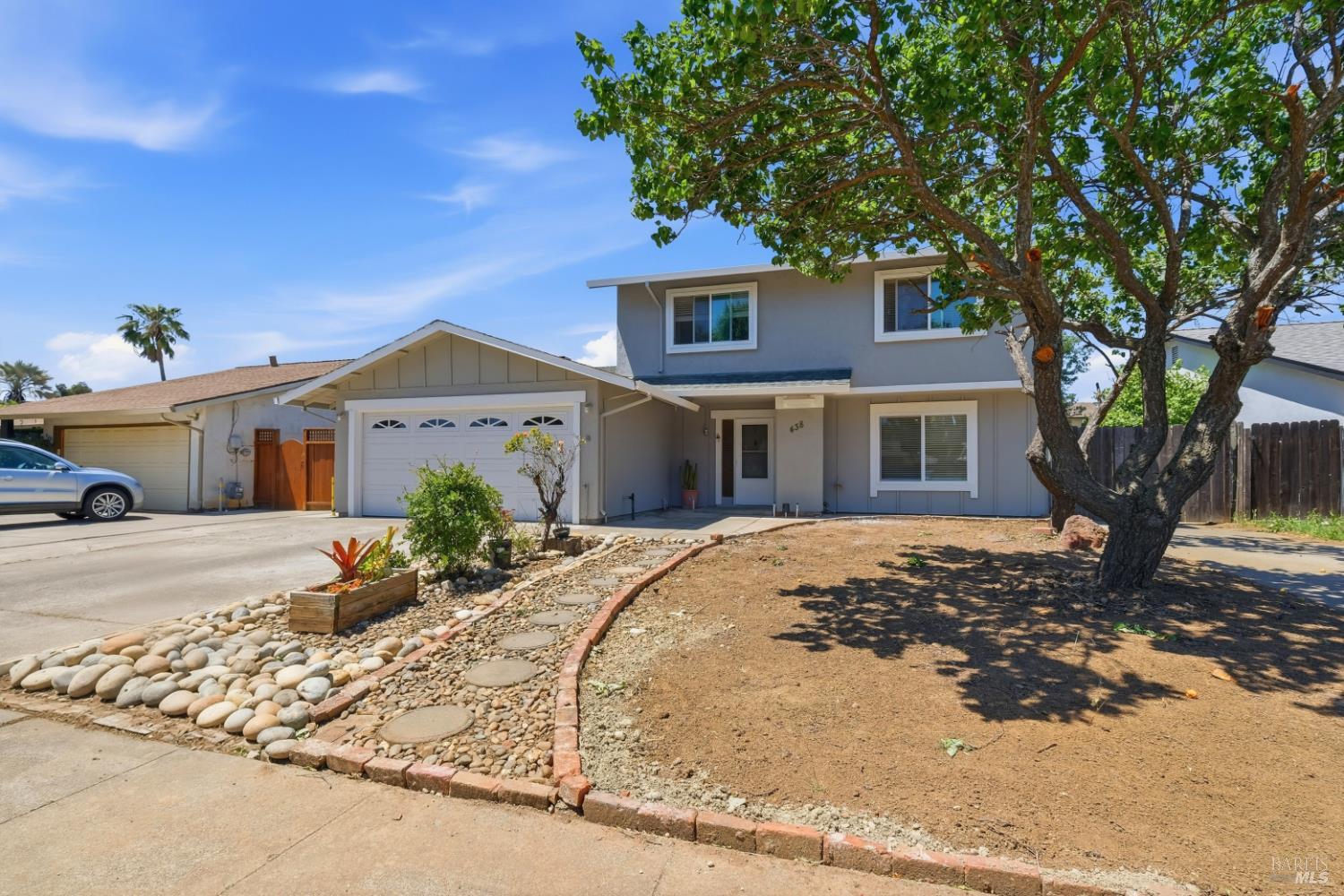 438 Royal Oaks Drive