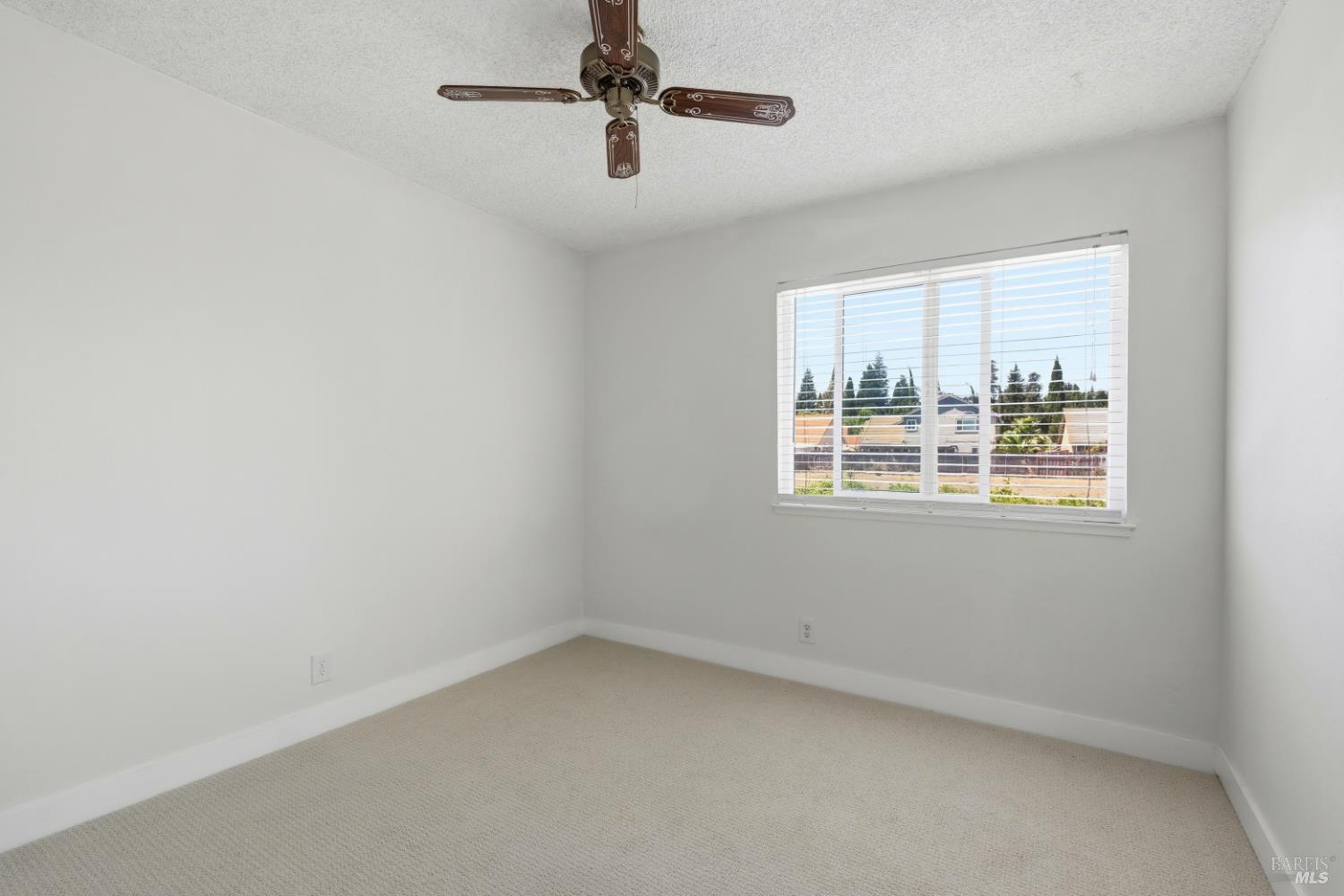 438 Royal Oaks Drive