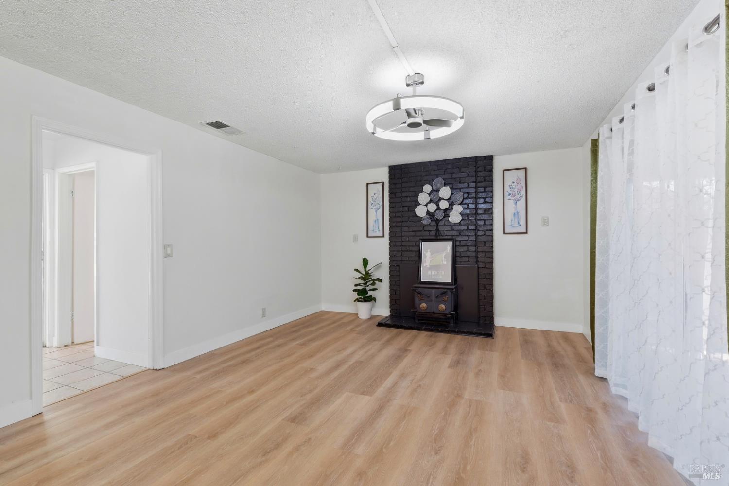 438 Royal Oaks Drive
