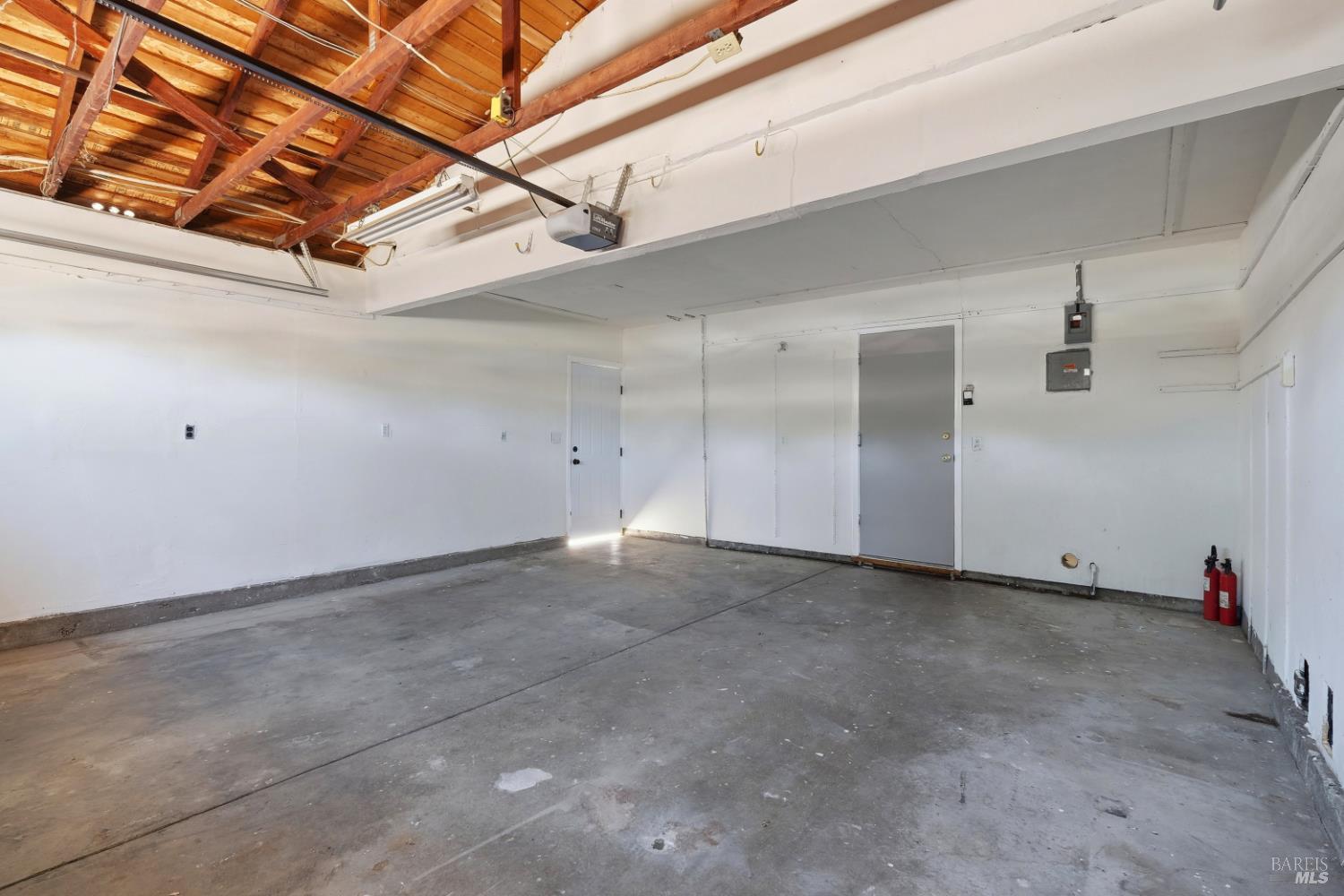 438 Royal Oaks Drive