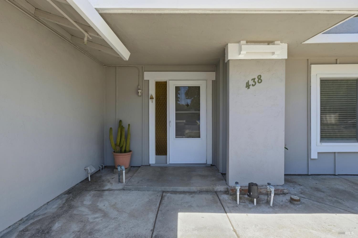 438 Royal Oaks Drive
