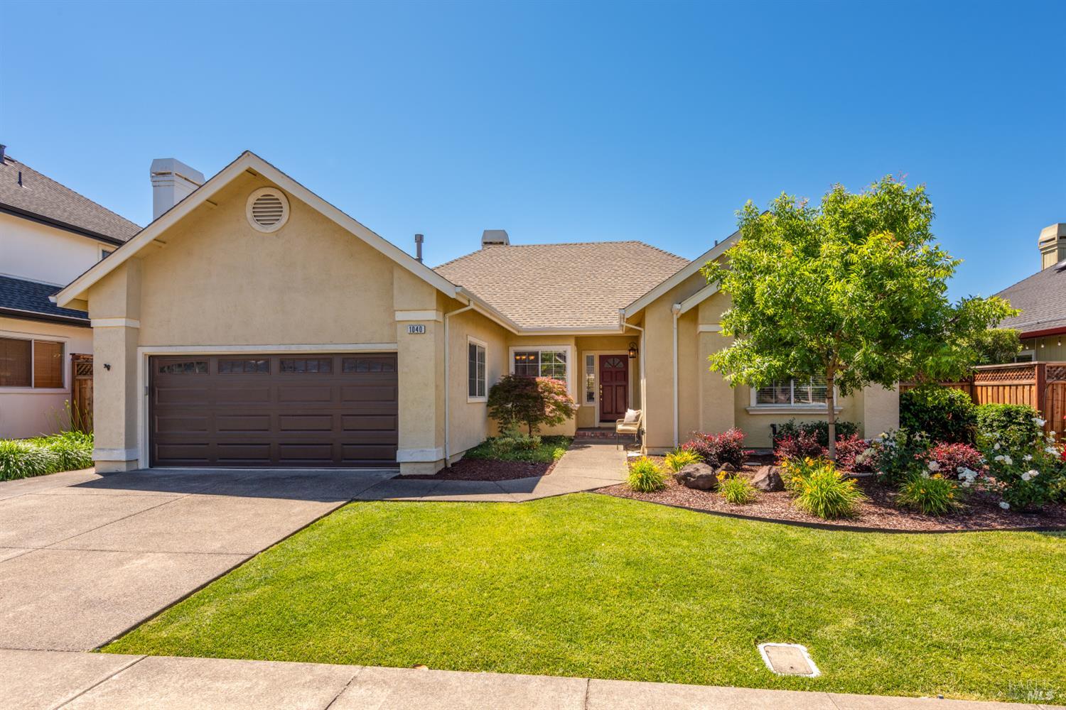1040 Elsbree Lane