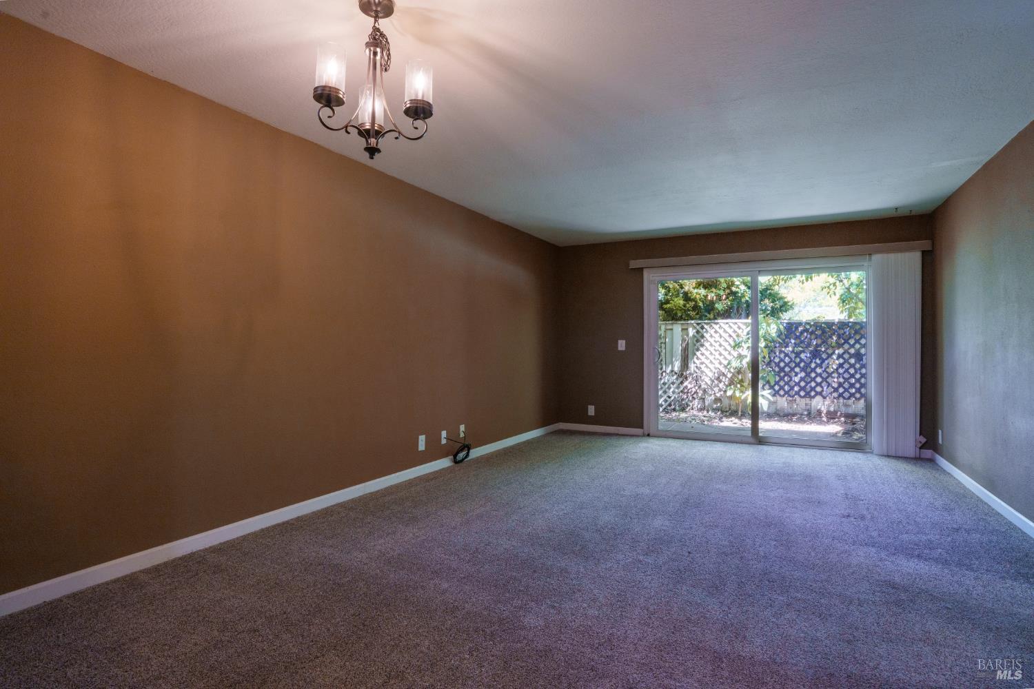 1467 Neotomas Avenue