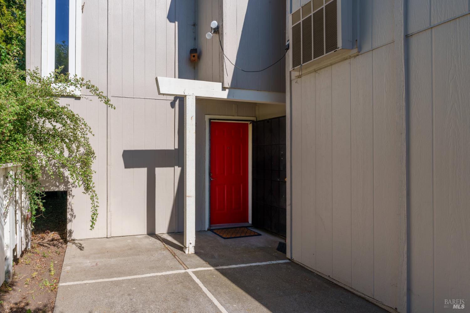 1467 Neotomas Avenue
